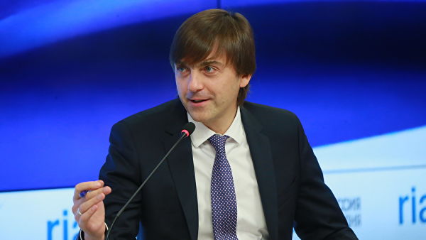 Руководитель Федеральной службы по надзору в сфере образования и науки Сергей Кравцов Руководитель Федеральной службы по надзору в сфере образования и науки Сергей Кравцов