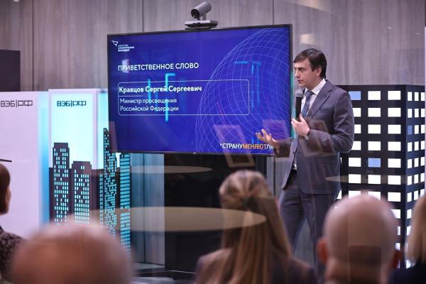 8c09b18854ccdd327c9e2000x